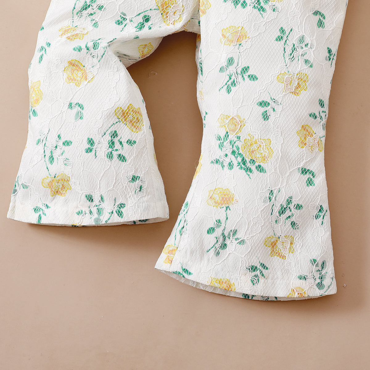 2pcs Floral Print Mesh Bowknot White Sleeveless Baby Jumpsuit Set